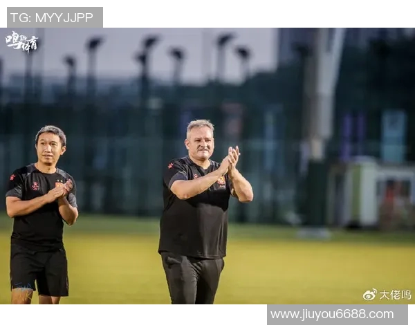 英超球员刘娜专访回顾她的足球生涯与成长历程 英超球员刘娜专访回顾她的足球生涯与成长历程