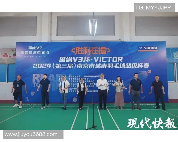 羽毛球热议南京队员个人能力与欧冠足球的精彩对比分析 羽毛球热议南京队员个人能力与欧冠足球的精彩对比分析